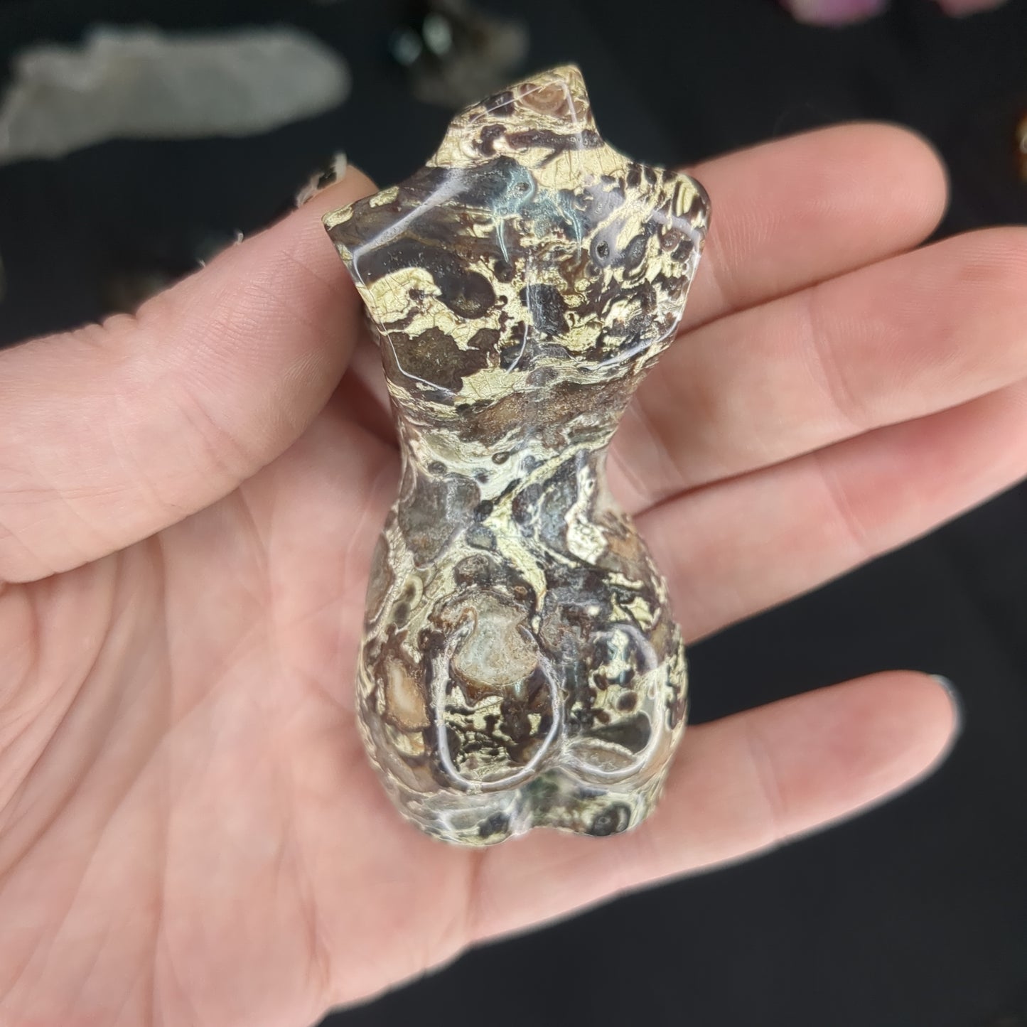 Money Agate Female Carving