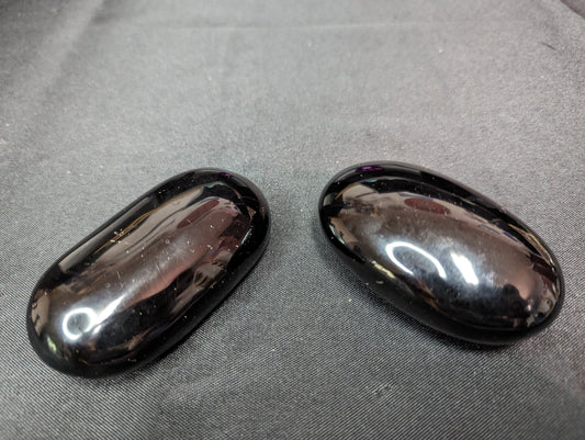 Obsidian Palm Stone